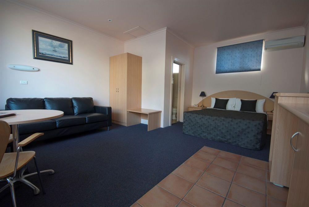 Harbour View Motel Robe Bagian luar foto
