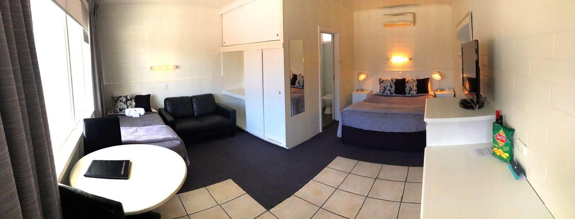 Harbour View Motel Robe Bagian luar foto